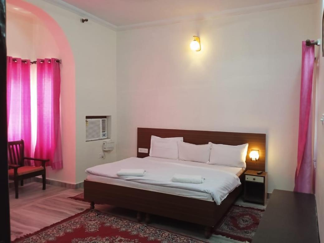 Hotel Pushkar Heritage Пушкар Екстер'єр фото